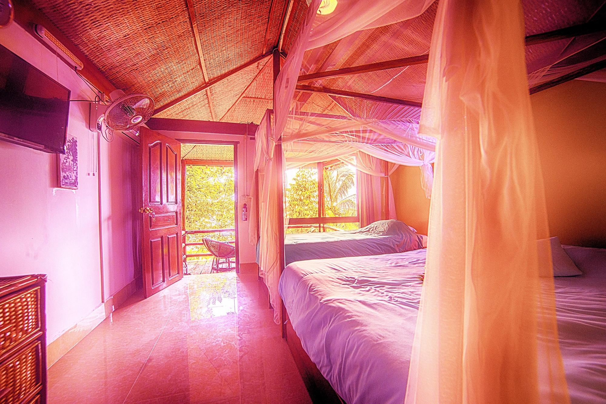 Above Us Only Sky Hotel Sihanoukville Exterior foto